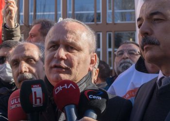 İlahiyatçı-yazar Cemil Kılıç ihraç edildi