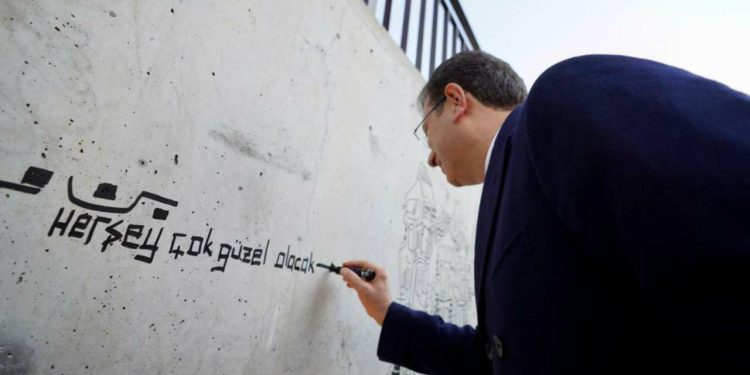 İmamoğlu, Haliç Sanat'ın açılışını yaptı: Her şey çok güzel olacak