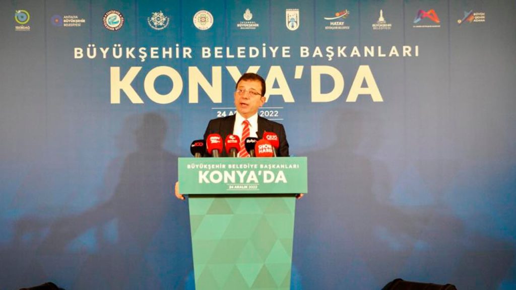 İmamoğlu: Pek çok belediyeye kayyum atama gayreti içindeler