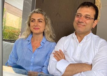 İmamoğlu'ndan, eşiyle akşam yemeği görüntüsünü paylaşan Yeni Şafak muhabirine: Ahlaki değil