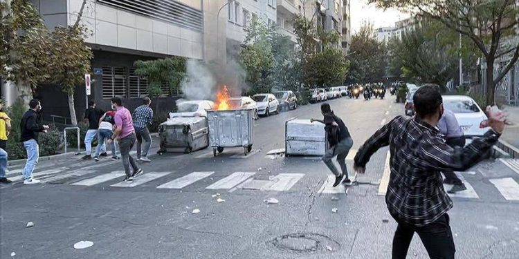 İran, ülkedeki gösteriler sırasında 200'den fazla kişinin öldüğünü açıkladı