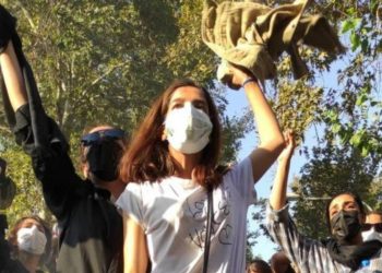 İran, zorunlu başörtüsü üzerine yasal düzenleme yapılacağını açıkladı