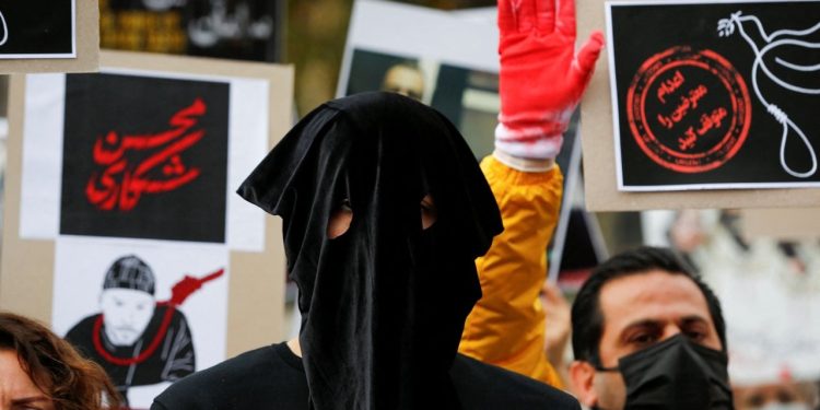 İran'da ikinci idam: Mecid Rıza Rahnaverd adlı genç Meşhed'de asıldı