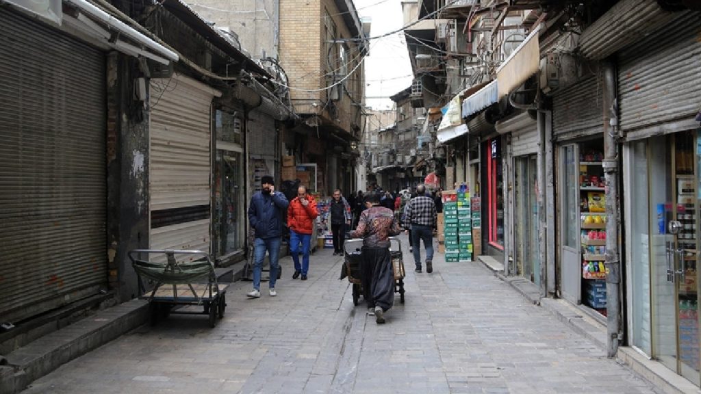 İran'ın birçok kentinde kepenk kapatma eylemleri sürüyor