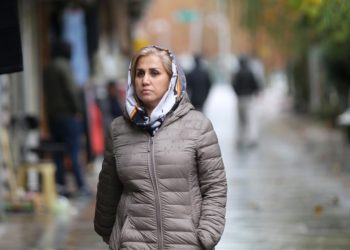 İranlı milletvekili: Başörtüsüne uymamanın cezasını artıracağız