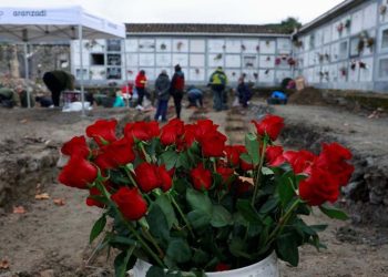 İspanya, Franco diktatörlüğüyle yüzleşiyor: 53  Cumhuriyetçinin cesedi toplu mezardan çıkarıldı