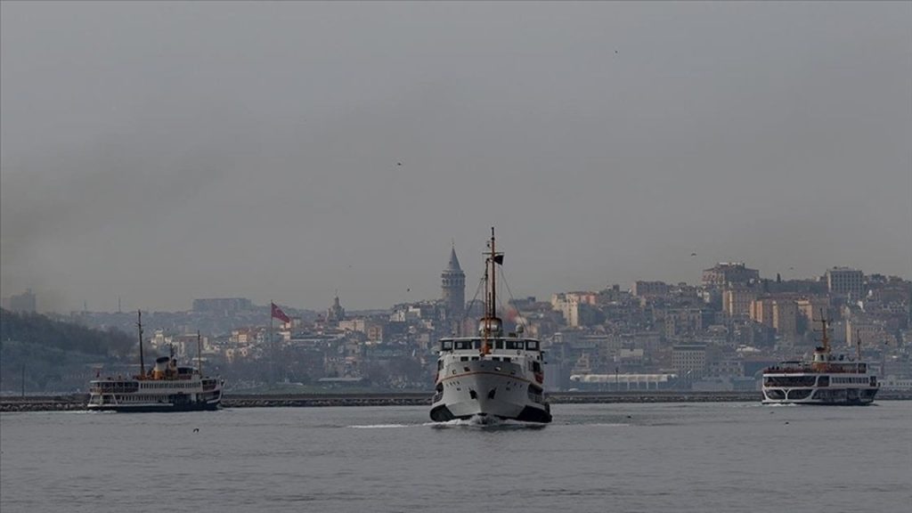 İstanbul ve İzmir’de vapur seferlerine iptal