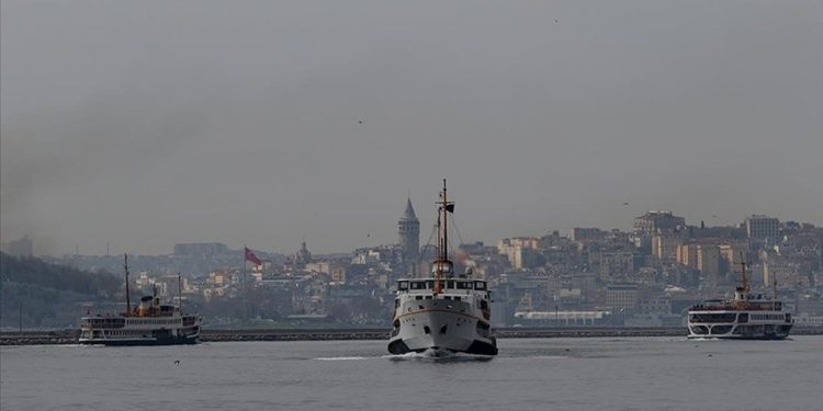 İstanbul ve İzmir’de vapur seferlerine iptal