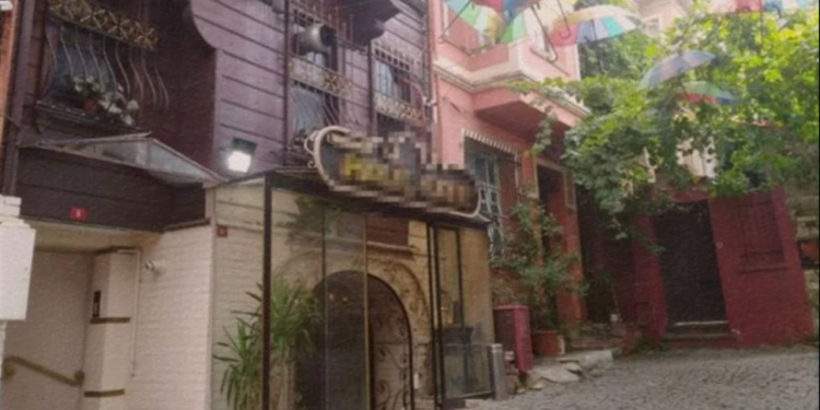 İstanbul'da ünlü kafede skandal: Tuvalette gizli kamera bulundu