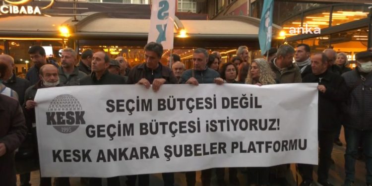 KESK 2023 bütçesini protesto etti: Halkın sırtındaki vergi yükü ağırlaşıyor