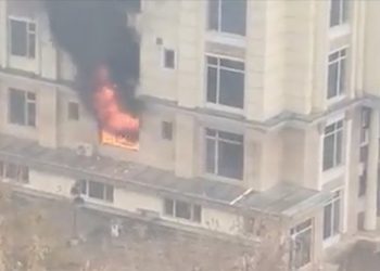 Kabil'de yabancıların kaldığı otele silahlı ve bombalı saldırı