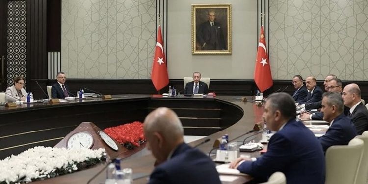 Kabine bugün toplanıyor: Gündemde EYT ve asgari ücret var