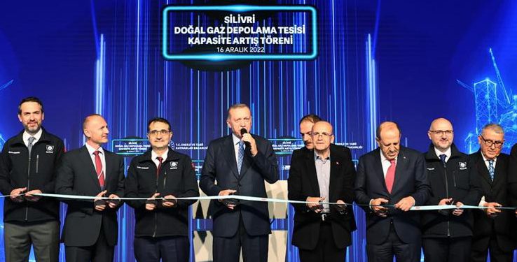 Kamuoyu merak içinde; Mehmet Şimşek, ekonominin başına mı geçecek?