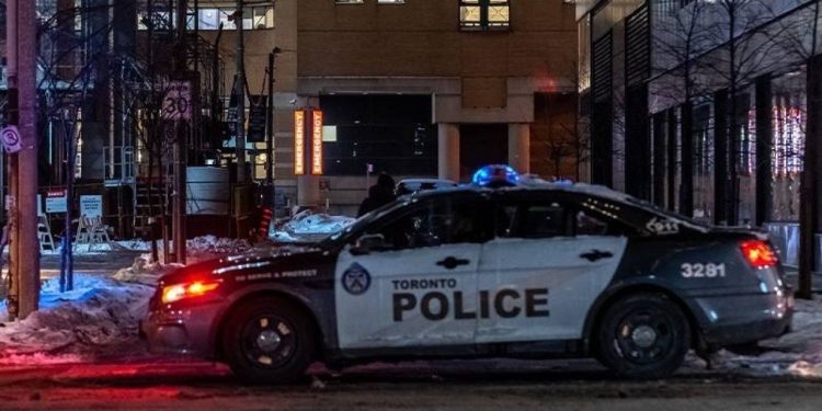 Kanada'da sekiz çocuk evsiz bir adamı öldürmekle suçlandı