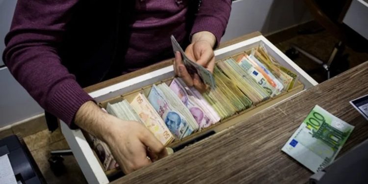 Kara para itirafı: 'Varlık Barışı adı altında TIR'larla para getirdik'