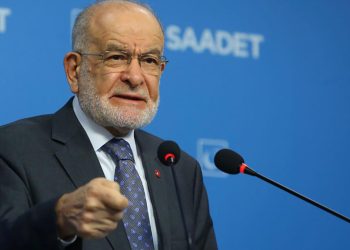 Karamollaoğlu: İsraftan ve yolsuzluktan vazgeçmiyorlar