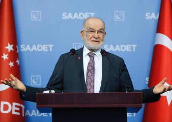Karamollaoğlu’ndan Erdoğan’a ‘küfe’ yanıtı: Sırtlarında milyarlarca doları taşıyorlar ama…