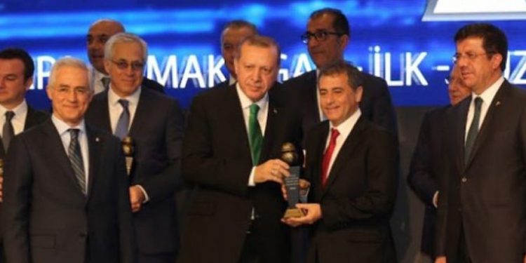 Kayı İnşaat 2 milyar lira borçla battı: İşçiler grev yaparken Erdoğan plaket vermişti