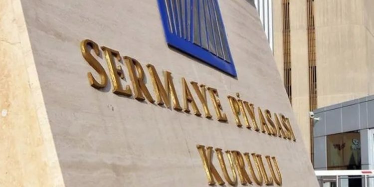 Kayıt dışı işlem tartışması: SPK'den bavulla para taşımaya izin