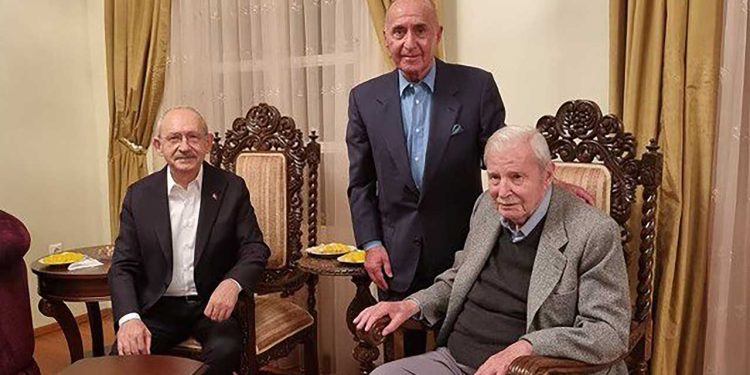 Kemal Kılıçdaroğlu, eski Adalet Bakanı Necmettin Cevheri ile görüştü