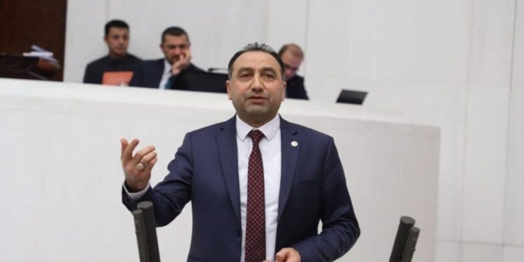 Kenanoğlu: Yüzde 10'luk dilime giren zenginler servetin yüzde 67'sine sahip