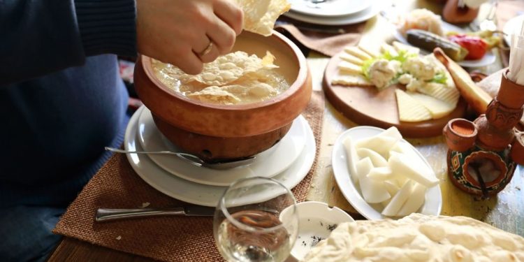 Khaş: Bu “paça” başka paça