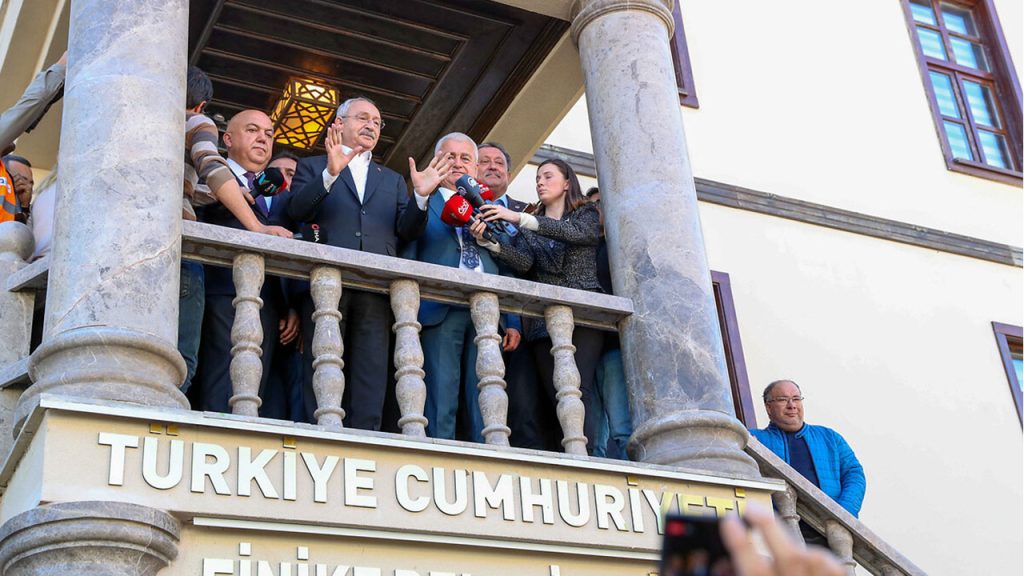 Kılıçdaroğlu: Belediye başkanlarımızı cezalandırmak istiyorlar