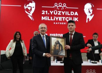Kılıçdaroğlu Kayseri'de ülkücülerle buluştu