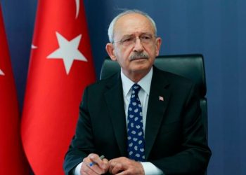 Kılıçdaroğlu'ndan yeni yıl mesajı: Saraydaki adam ne dediysem yapıyor, loading