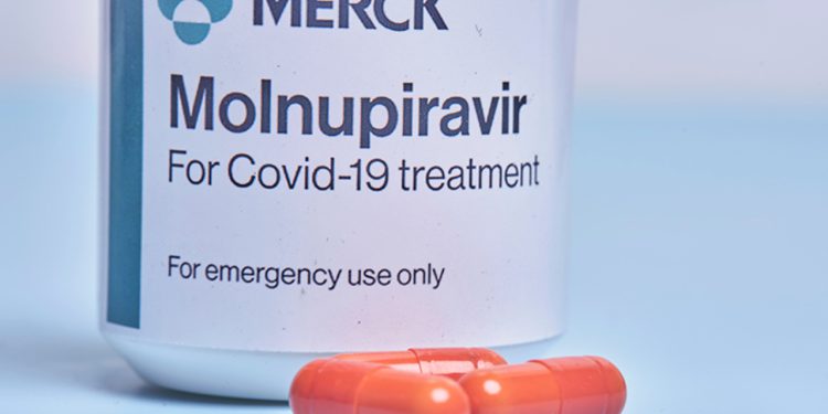 Araştırma: Koronavirüs ilacı hastaneye başvuru ya da ölüm riskini düşürmüyor