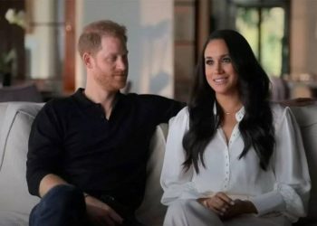 Kral Charles Prens Harry ve Meghan Markle'ı taç giyme törenine çağıracak