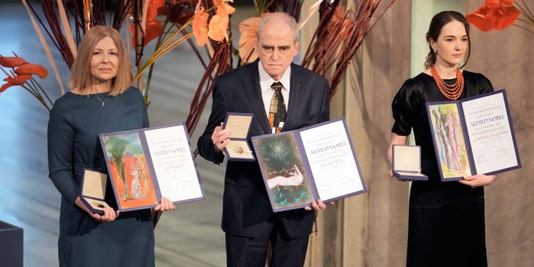 Kremlin, ödülü reddetmemizi tavsiye etti