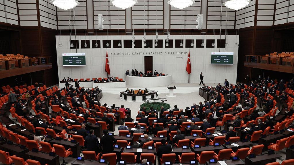 Kulislerde konuşulanlar ortaya çıktı: AKP'li vekiller Genel Kurul'a neden gelmiyor?