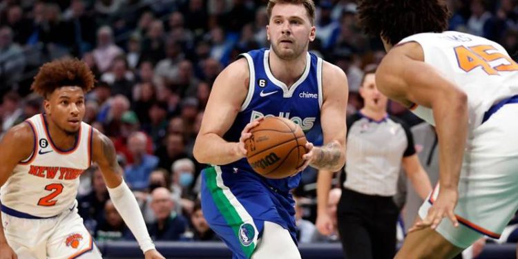 Luka Doncic'ten tarihi performans