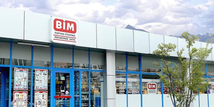 MHP'li Belediye'den BİM şubesine mühür