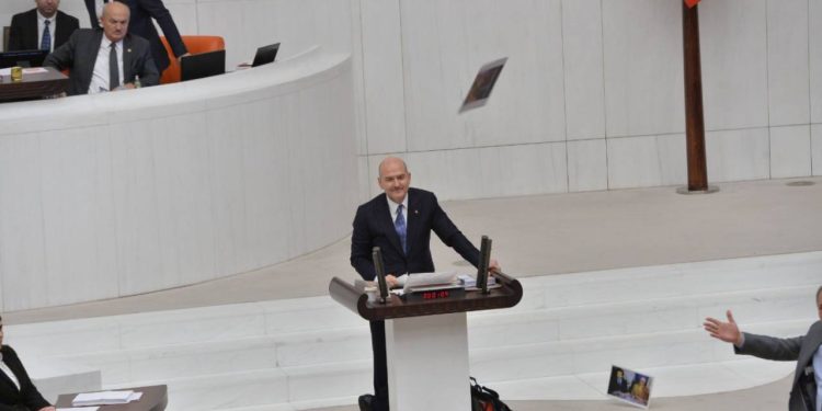 Meclis koridorlarında bu konuşuluyor: Soylu’yu hangi soru susturdu?