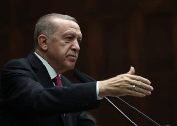 MetroPOLL anketi: Erdoğan'ın görev onayı düştü