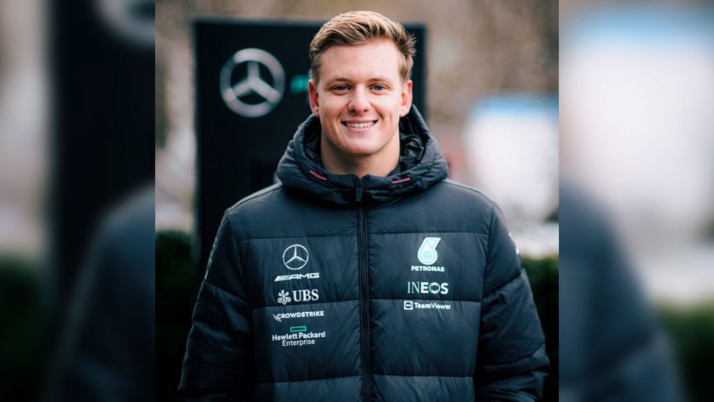 Mick Schumacher, Mercedes'e katıldı