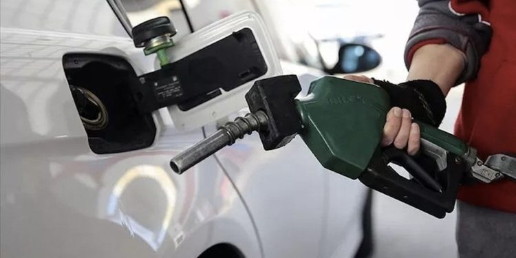 Motorine 1 lira 16 kuruş zam yapıldı... 3 Aralık güncel benzin, mazot ve LPG fiyatları
