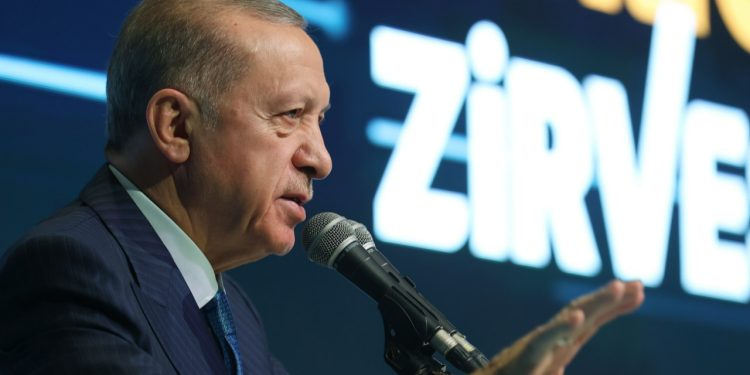 Muhafazakar dergiden çarpıcı Erdoğan yorumu: 'Güvenilmez ve tehdit oluşturan biri'
