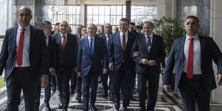 Murat Yetkin: İmamoğlu ne Erdoğan ne Kılıçdaroğlu için kolay lokma