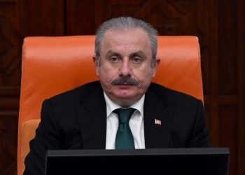 TBMM Başkanı Mustafa Şentop, 6 Nisan’dan önce erken seçim kararı beklemediğini söyledi. Bu tarih AKP ve MHP’nin hazırladığı yeni seçim yasasının da yürürlüğe gireceği tarih.