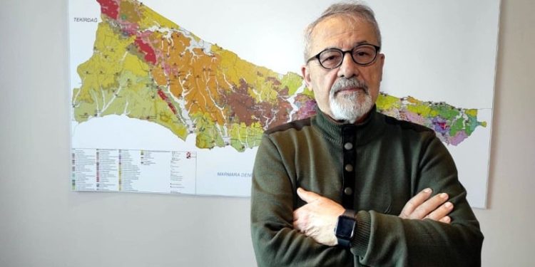 Naci Görür'den CHP'ye deprem eleştirisi: Nasıl görmezler, anlayamadım