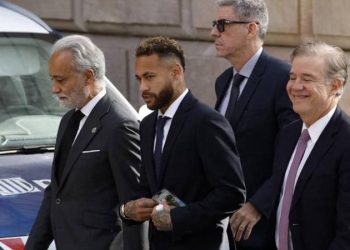 Neymar'ın yolsuzluk ve dolandırıcılık davasında karar