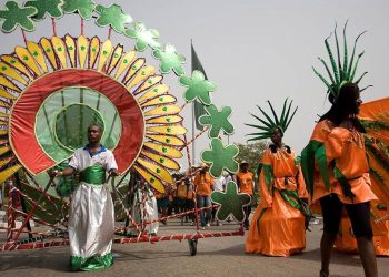 Nijerya'da sarhoş sürücü kalabalığın arasına daldı: 14 ölü