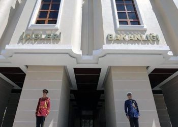 Nilüfer Belediyesi’ne ‘LGBTİ’ soruşturması