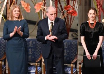 Nobel Barış Ödülü kazanan Matviychuk ve Shcherbakova: Ukrayna savaşı barışçıl yollarla değil, silahla çözülecek