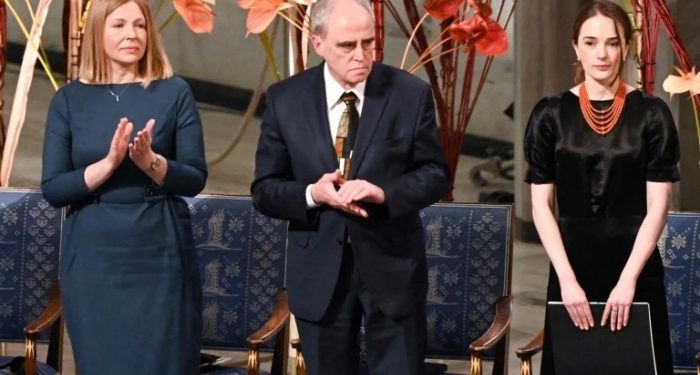 Nobel Barış Ödülü kazanan Matviychuk ve Shcherbakova: Ukrayna savaşı barışçıl yollarla değil, silahla çözülecek