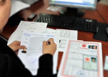 Noterlere tapu yetkisi 6 ay ertelendi