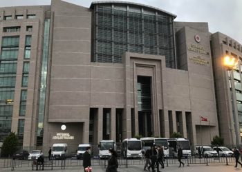 Öcalan'ın avukatlarının yargılandığı dava ertelendi